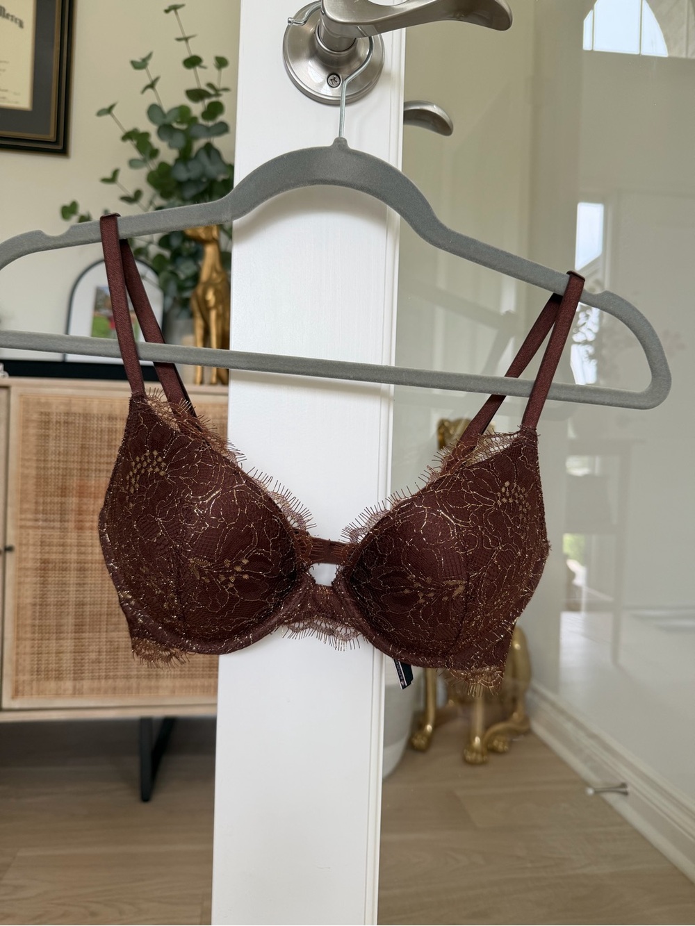 Victoria's Secret Very Sexy Push Up Bra 32C brown and gold